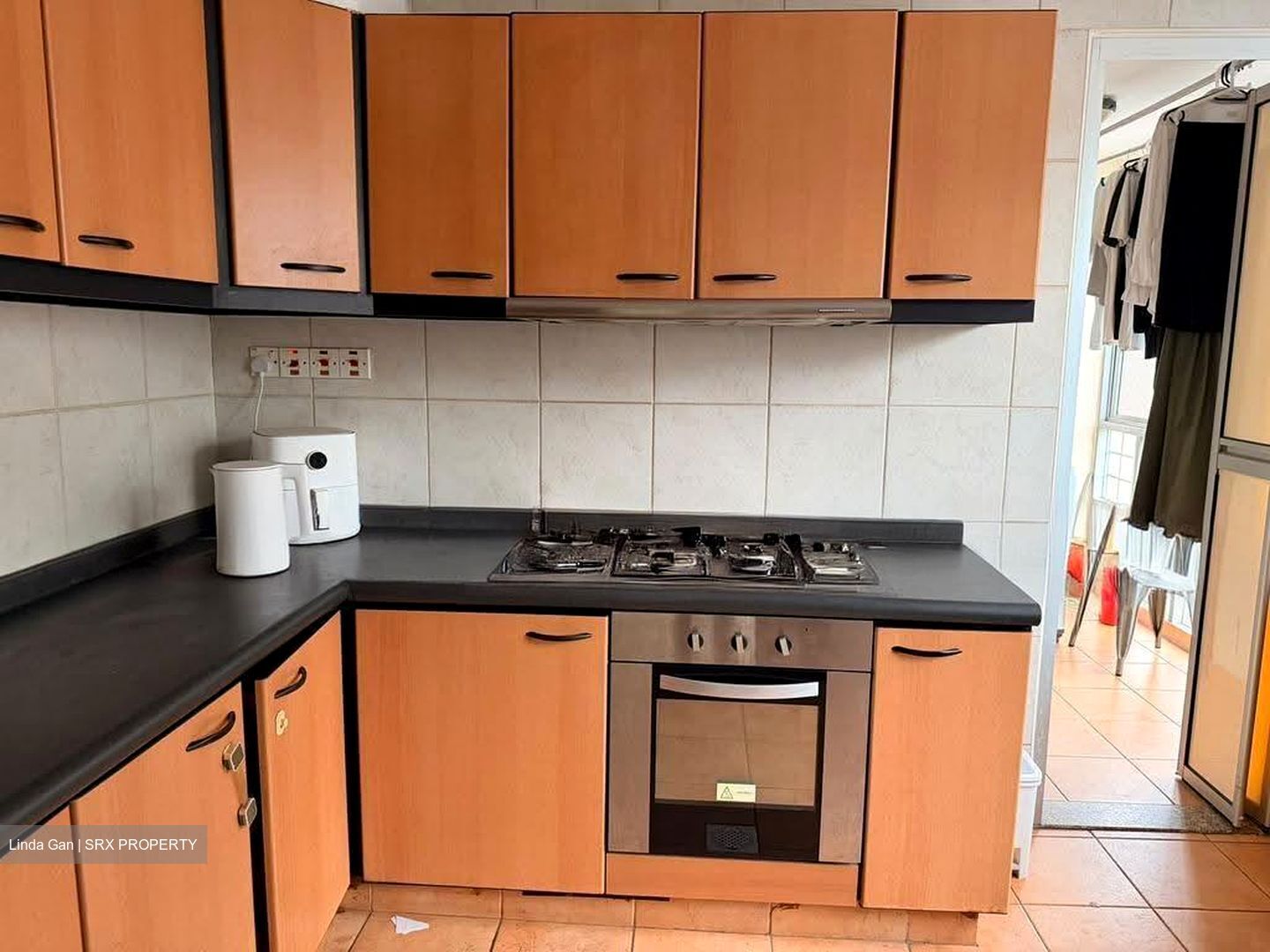 UE Square (D9), Apartment #636205281